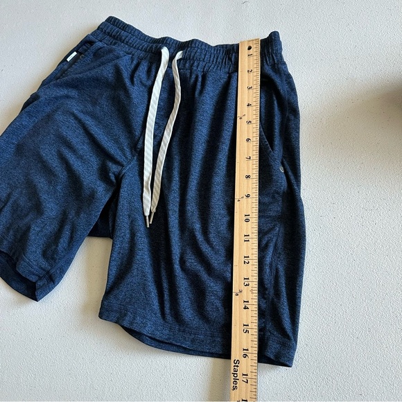 Vuori men’s shorts - Picture 8 of 9